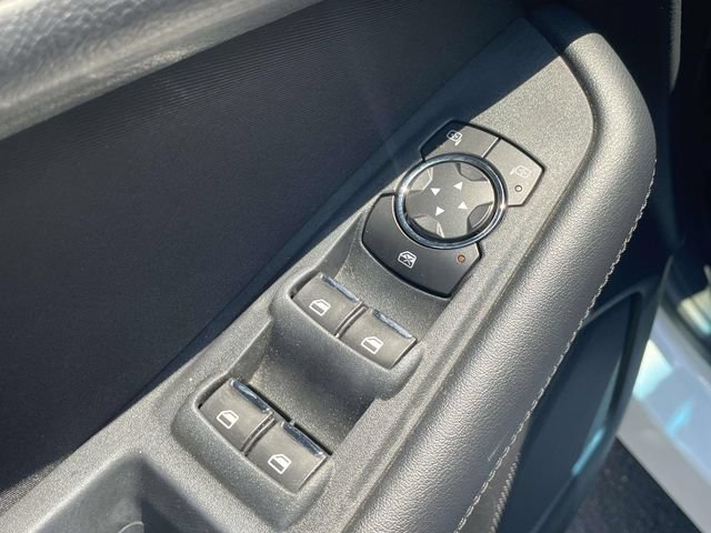Certified 2018 Ford Edge SE w/ Cargo Accessory Package FWD image 12