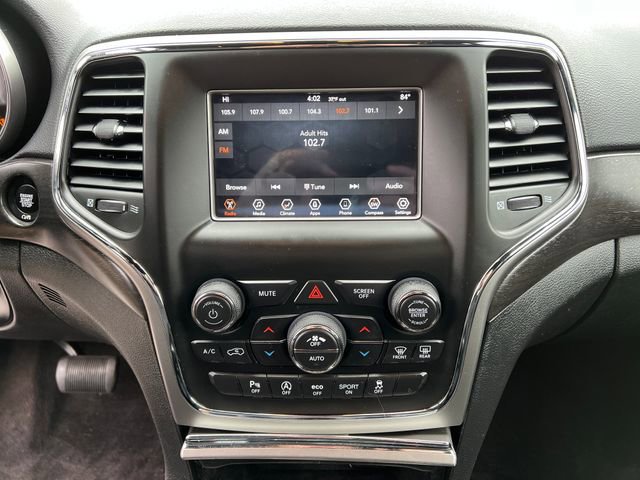 Used 2018 Jeep Grand Cherokee Laredo image 21
