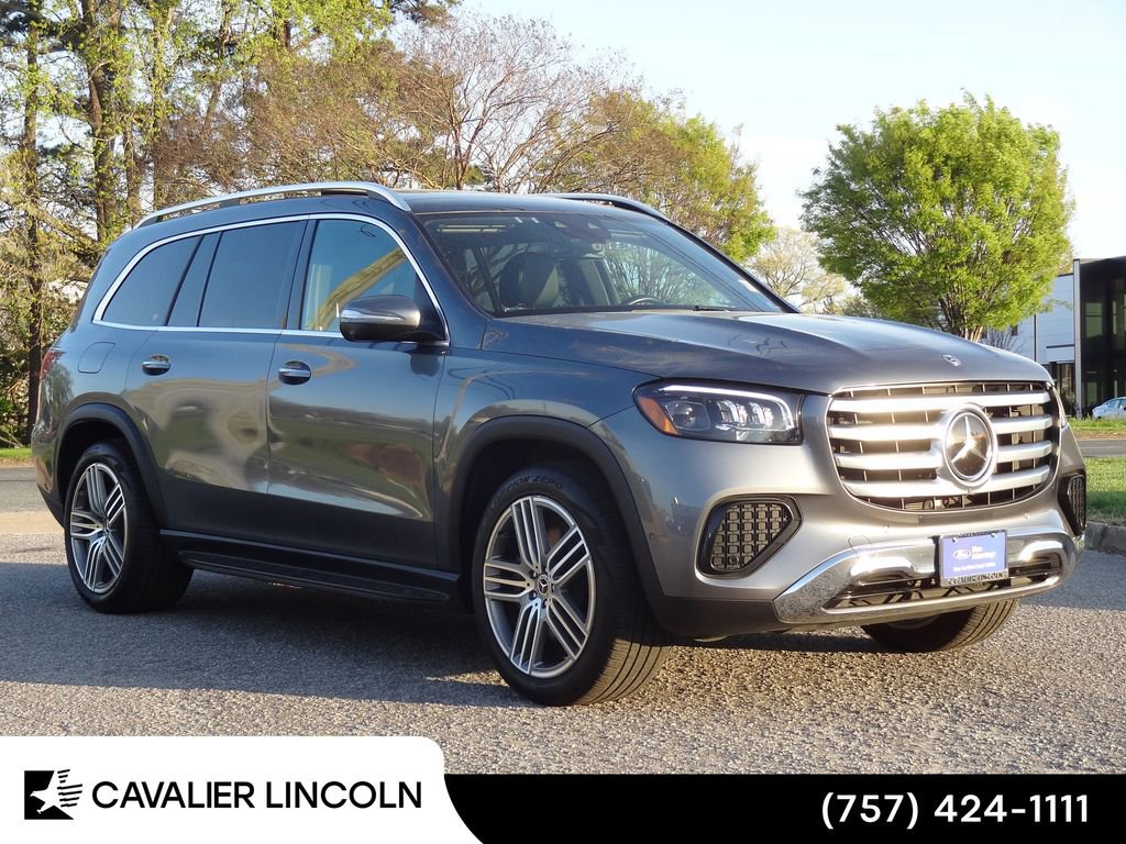 Used 2024 Mercedes-Benz GLS 450 4MATIC image 1