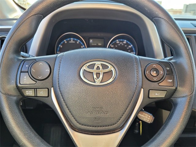 Used 2018 Toyota RAV4 LE image 22