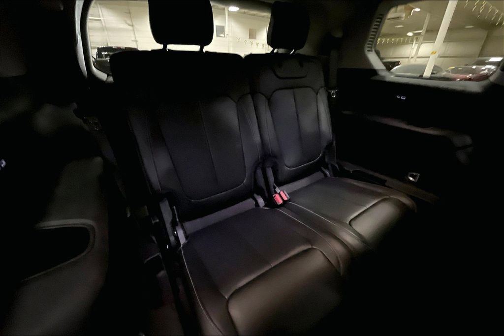 Used 2021 Jeep Grand Cherokee L Limited image 27