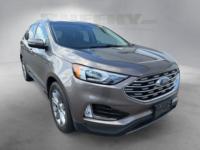 Certified 2019 Ford Edge Titanium FWD image 2