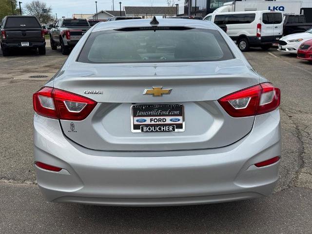 Used 2017 Chevrolet Cruze LS FWD image 4