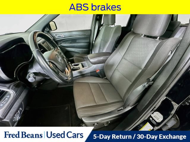 Used 2021 Jeep Grand Cherokee Laredo AWD/4WD image 24