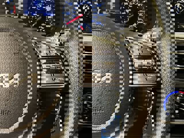 Used 2023 Kia Seltos LX image 9