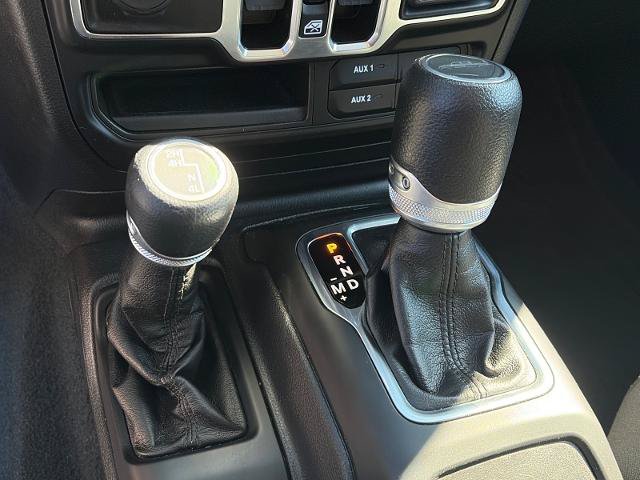 Used 2022 Jeep Gladiator Sport AWD/4WD image 12