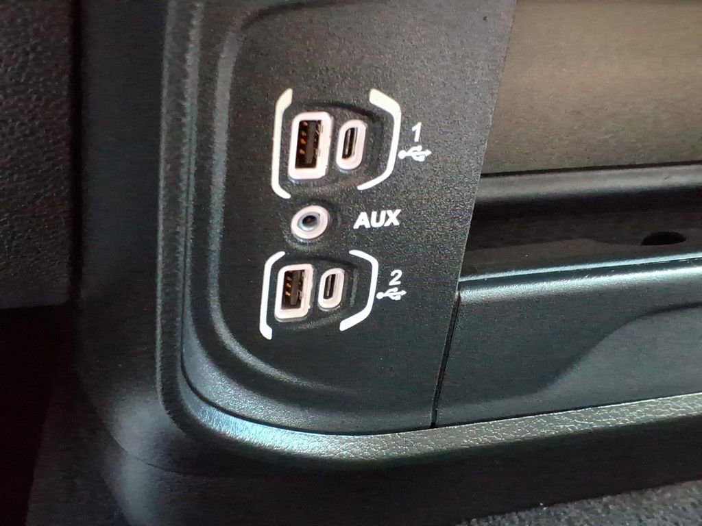Used 2025 RAM 2500 Tradesman AWD/4WD image 25