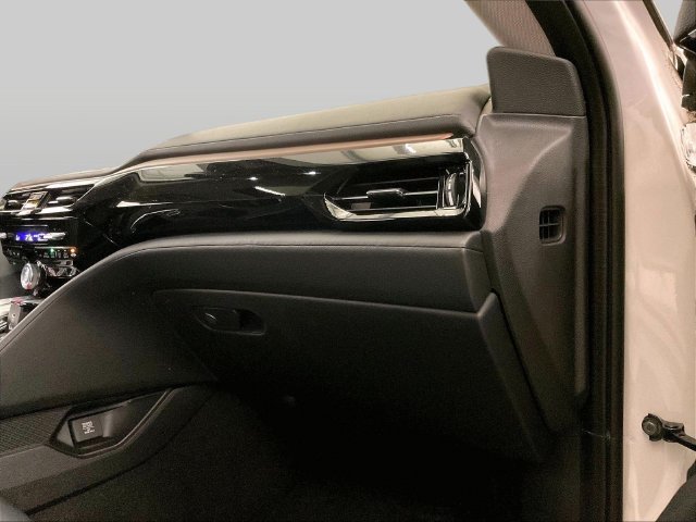 Used 2022 Acura MDX SH-AWD image 15