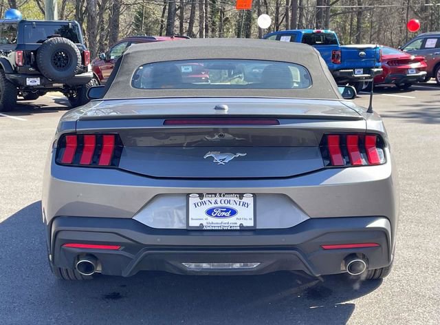 Certified 2025 Ford Mustang Premium image 4