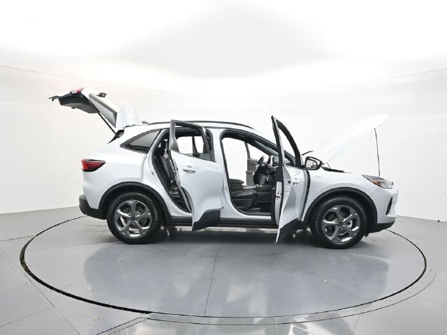 Certified 2025 Ford Escape ST-Line FWD image 50