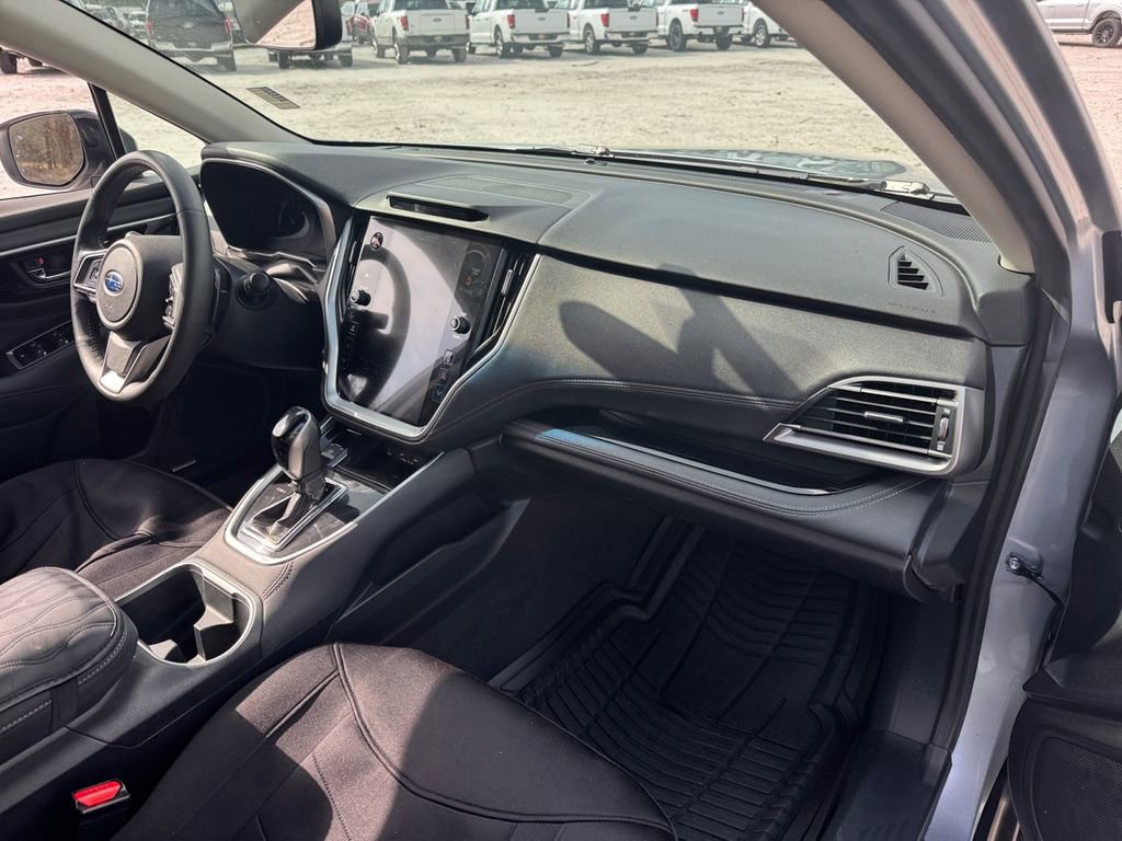 Used 2020 Subaru Outback Limited image 19