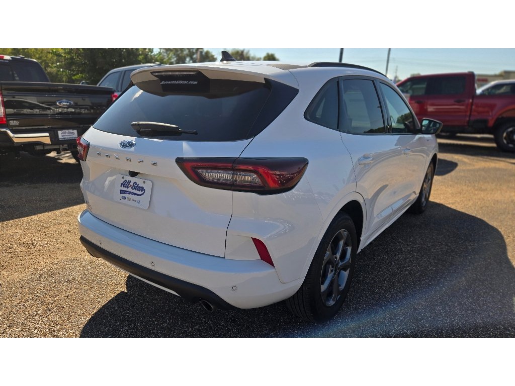 Certified 2023 Ford Escape ST-Line w/ Tech Pack #1 FWD image 6
