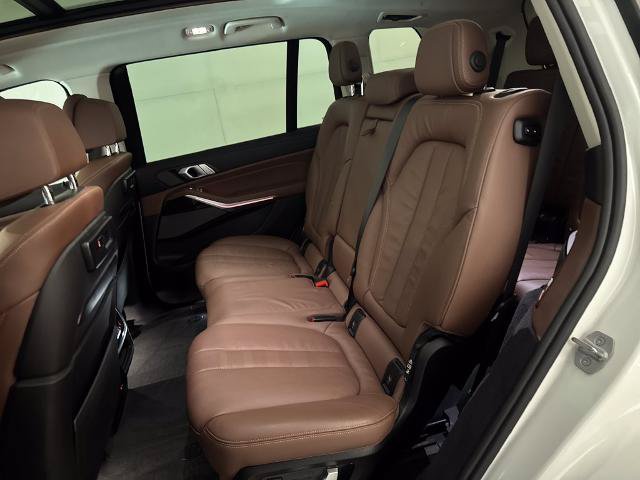 Used 2019 BMW X7 xDrive40i w/ Premium Package AWD/4WD image 32