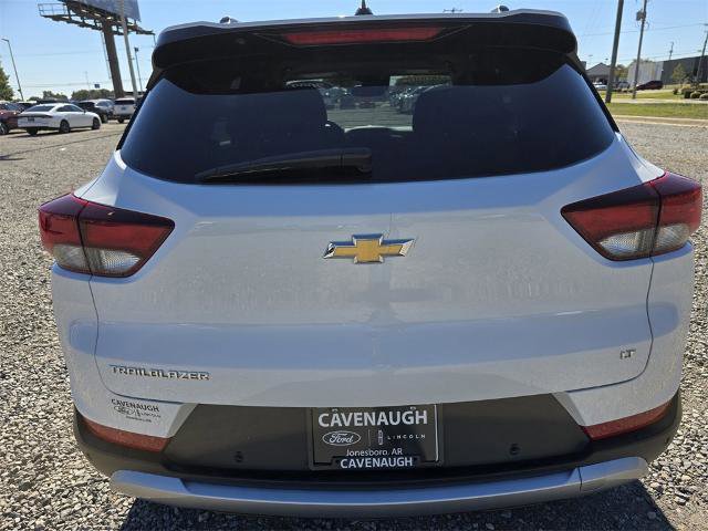 Used 2022 Chevrolet TrailBlazer LT w/ Convenience Package image 2