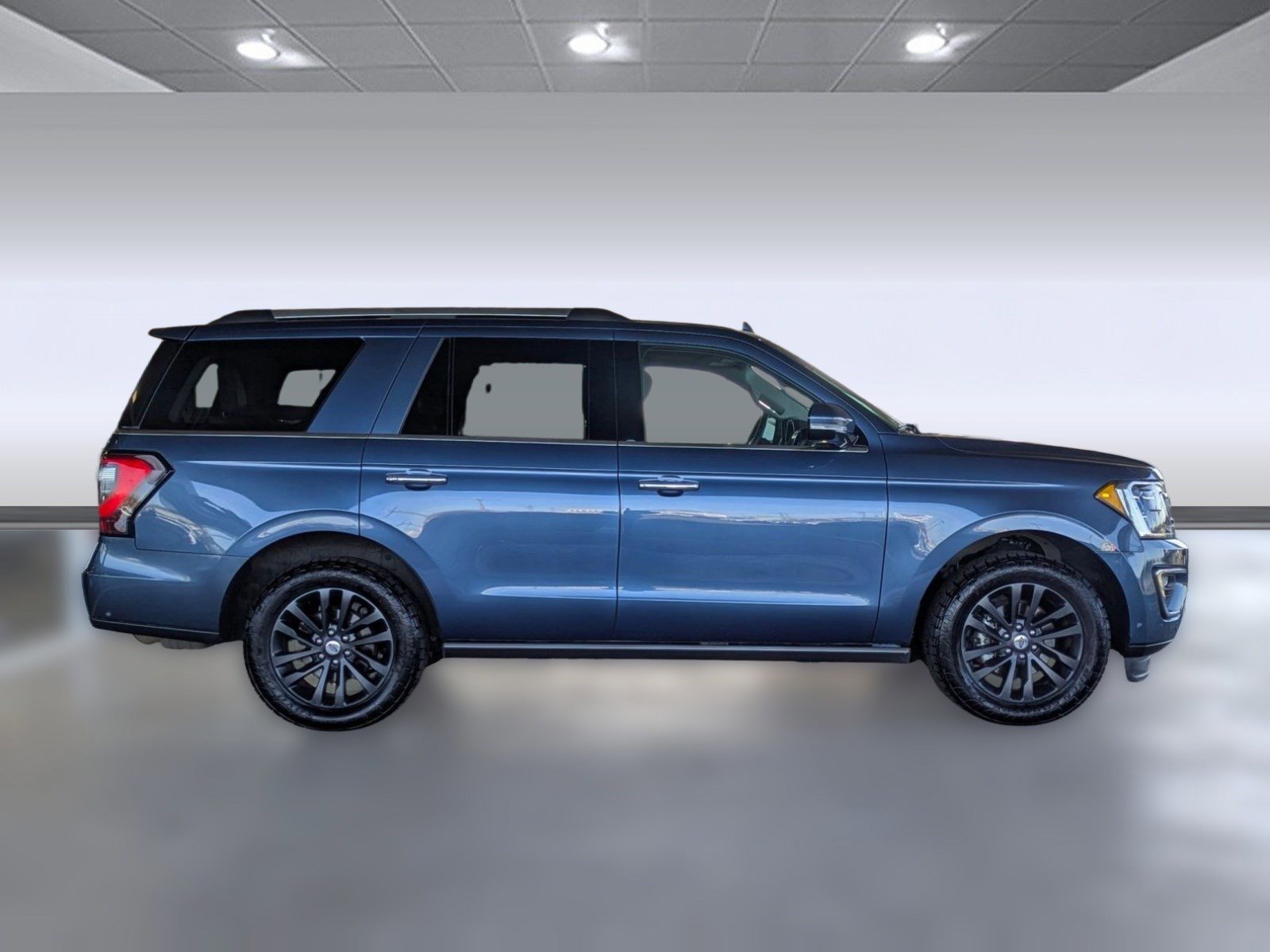 Certified 2019 Ford Expedition Limited w/ Equipment Group 301A image 6