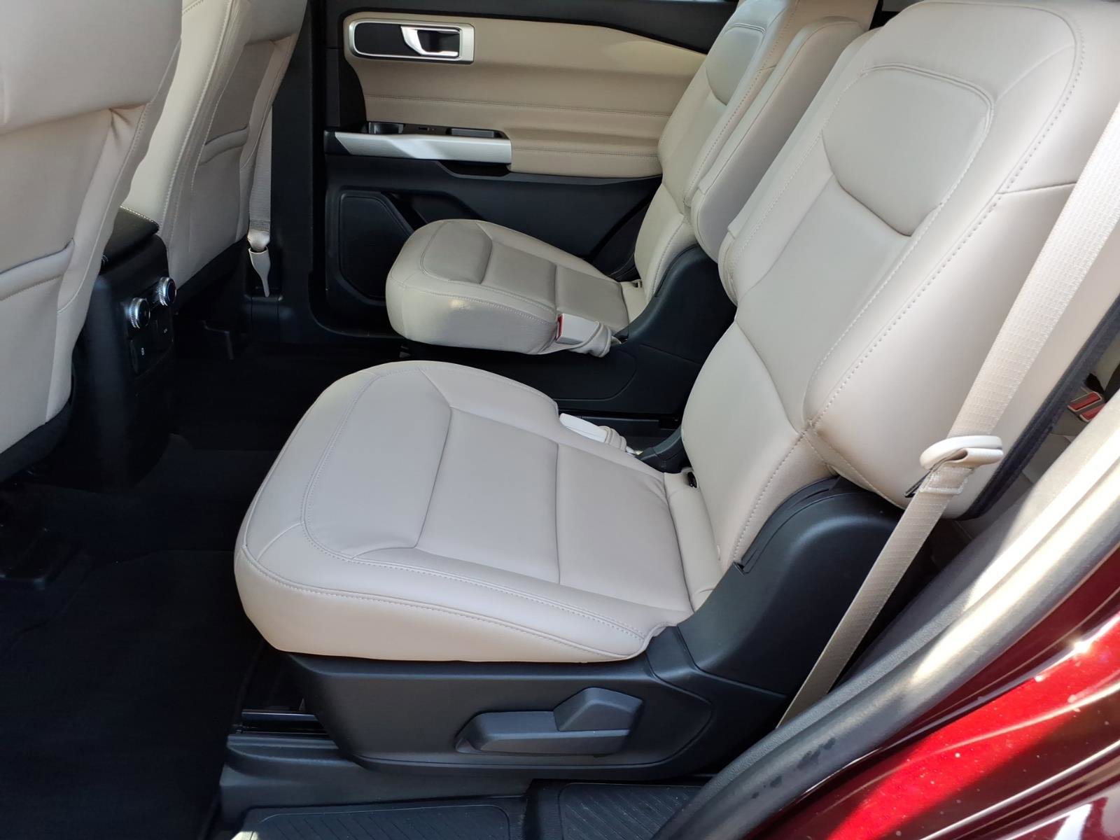 Certified 2022 Ford Explorer XLT w/ Equipment Group 202A image 12