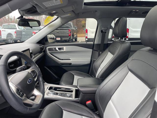 Certified 2023 Ford Explorer XLT w/ Equipment Group 202A image 9