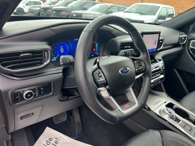 Certified 2023 Ford Explorer ST AWD/4WD image 6