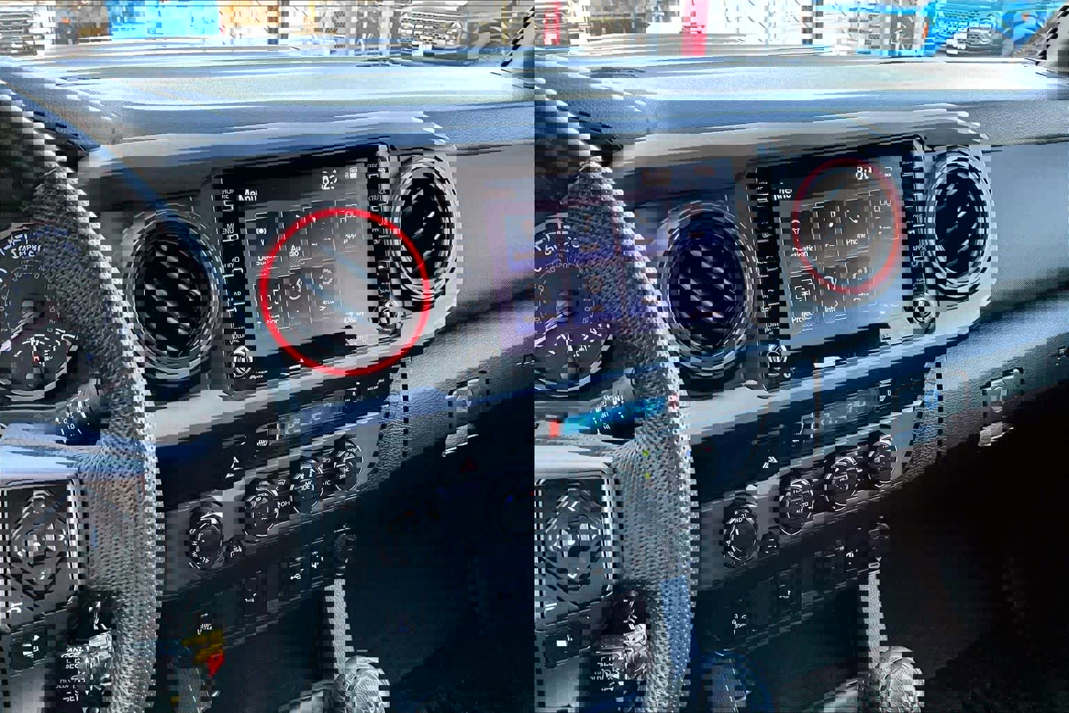 Used 2022 Toyota Tacoma TRD Sport w/ TRD Premium Sport Package image 11