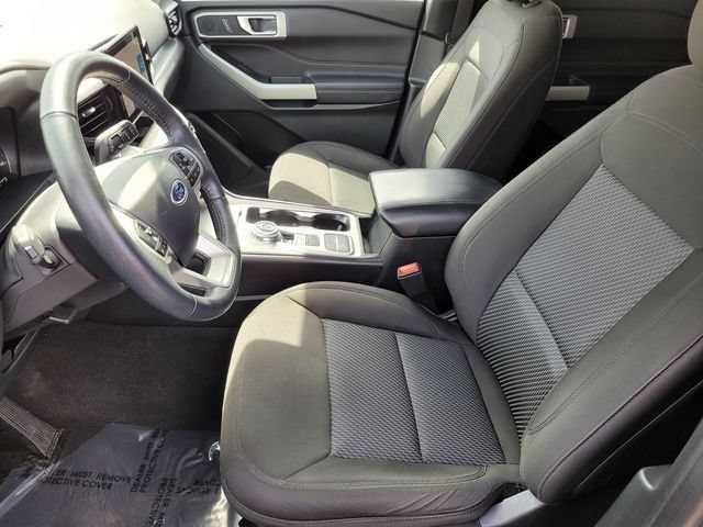 Certified 2023 Ford Explorer XLT RWD image 44