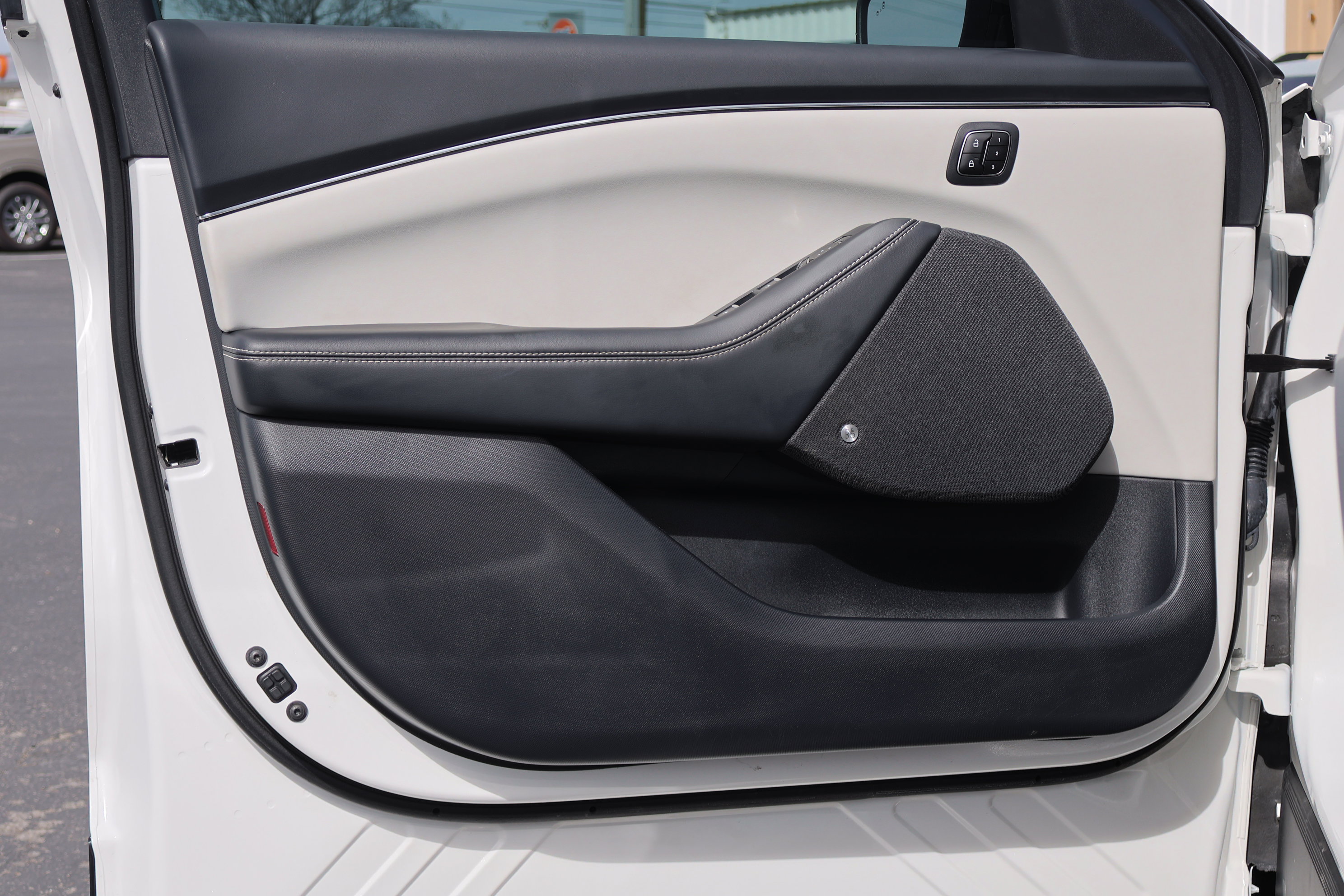 Certified 2024 Ford Mustang Mach-E Premium image 11