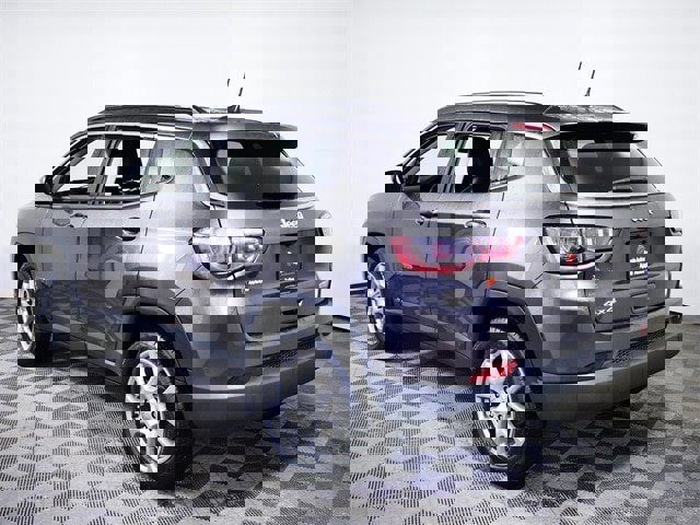 Used 2022 Jeep Compass Latitude image 7