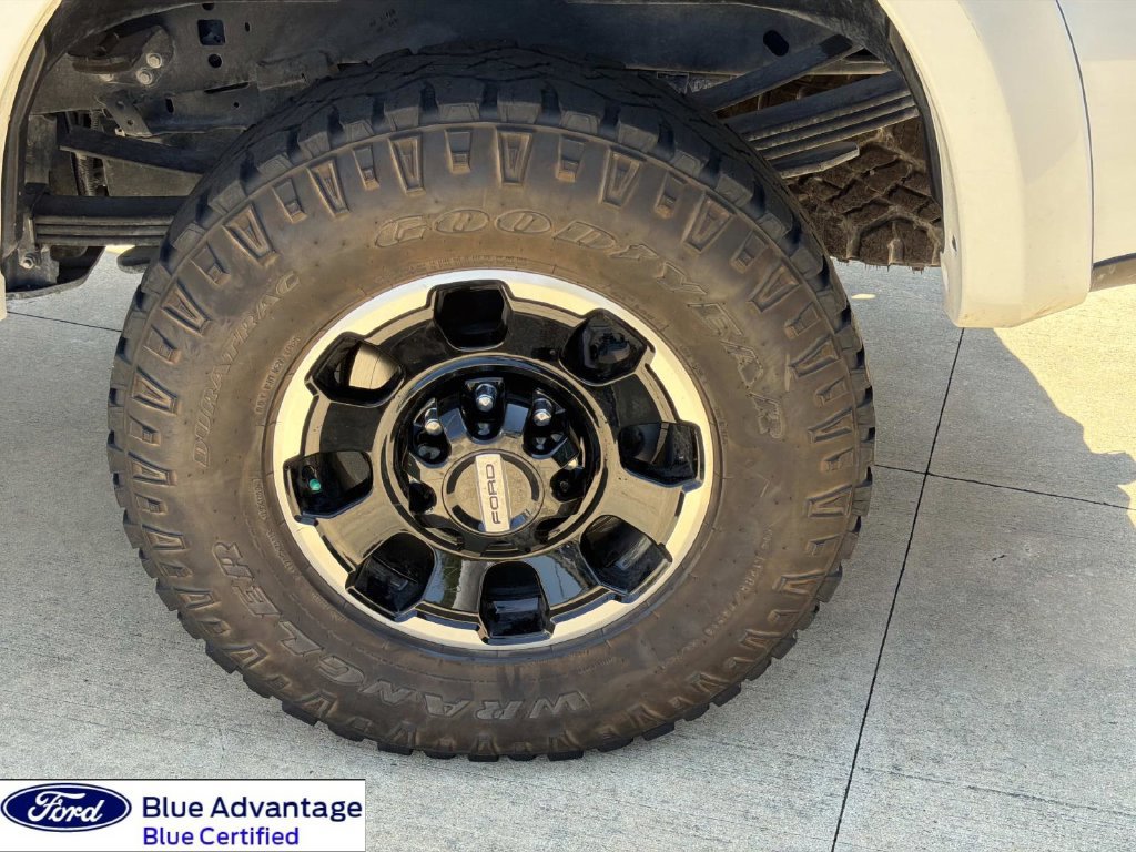 Certified 2025 Ford F250 King Ranch w/ Tremor Off-Road Package AWD/4WD image 5