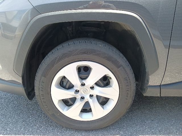 Used 2024 Toyota RAV4 LE FWD image 10