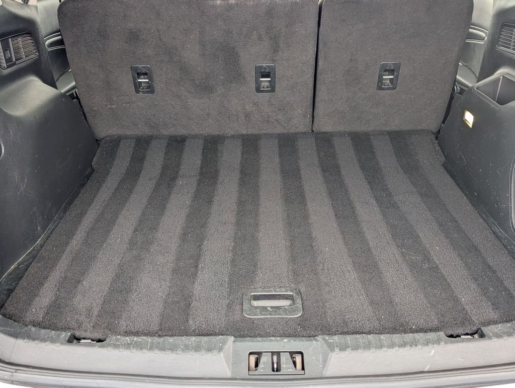 Certified 2017 Ford Edge Titanium w/ Equipment Group 301A image 19