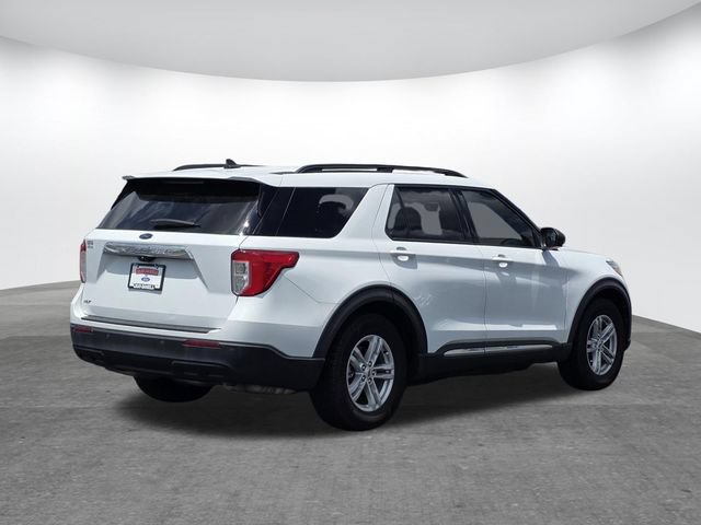 Certified 2021 Ford Explorer XLT RWD image 4