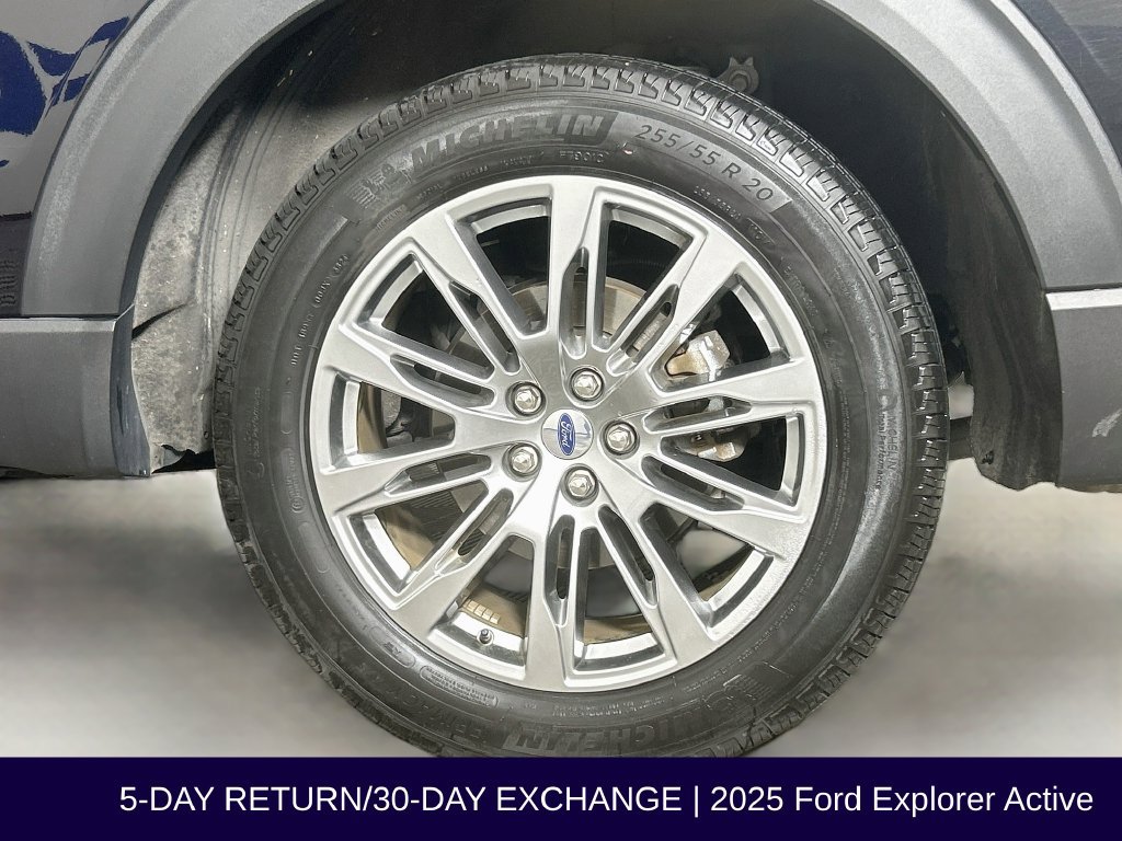 Certified 2025 Ford Explorer Active w/ Active Comfort Package AWD/4WD image 37