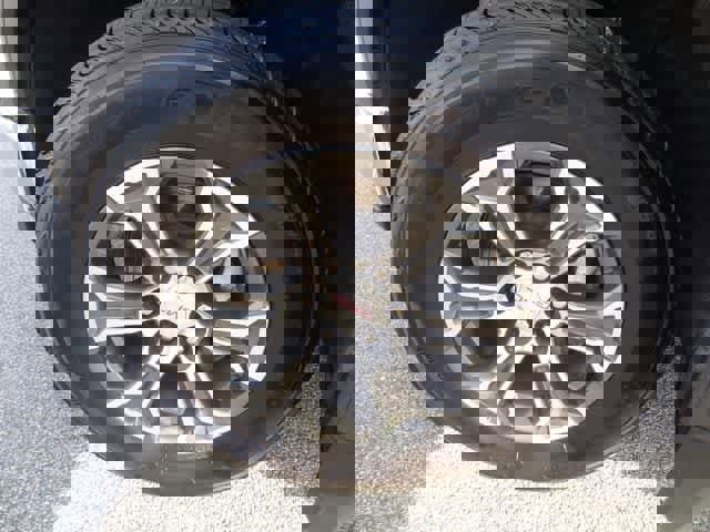 Used 2024 GMC Sierra 1500 SLT image 39