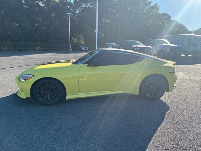 Used 2024 Nissan Z Performance w/ Floor Mat Package RWD image 9