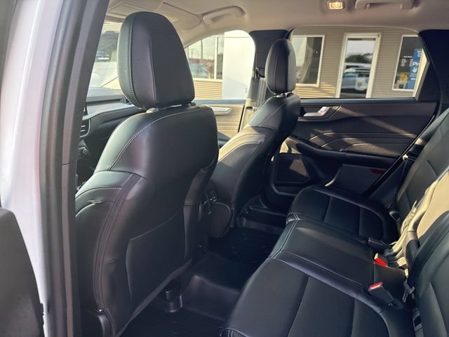 Certified 2023 Ford Escape Platinum AWD/4WD image 19