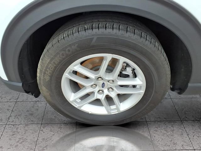 Certified 2025 Ford Explorer Active RWD image 6