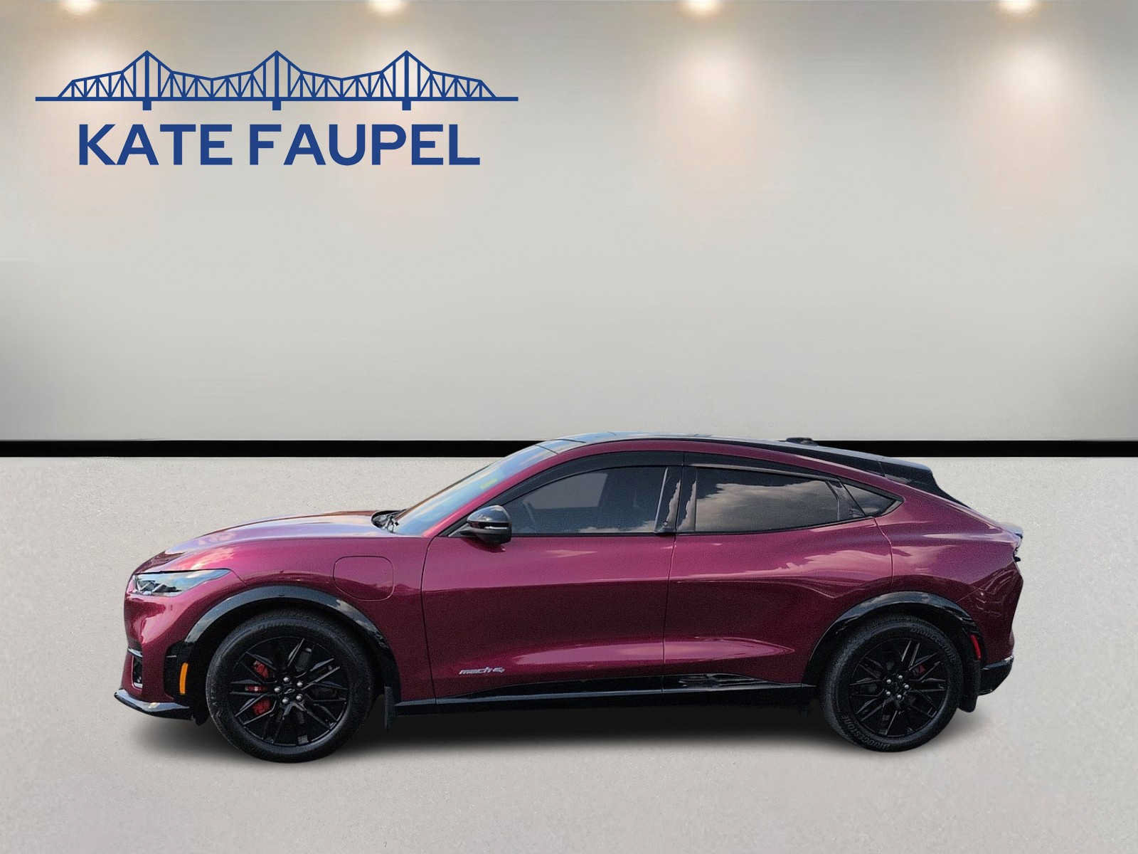 Certified 2025 Ford Mustang Mach-E Premium w/ Sport Appearance Package AWD/4WD image 4