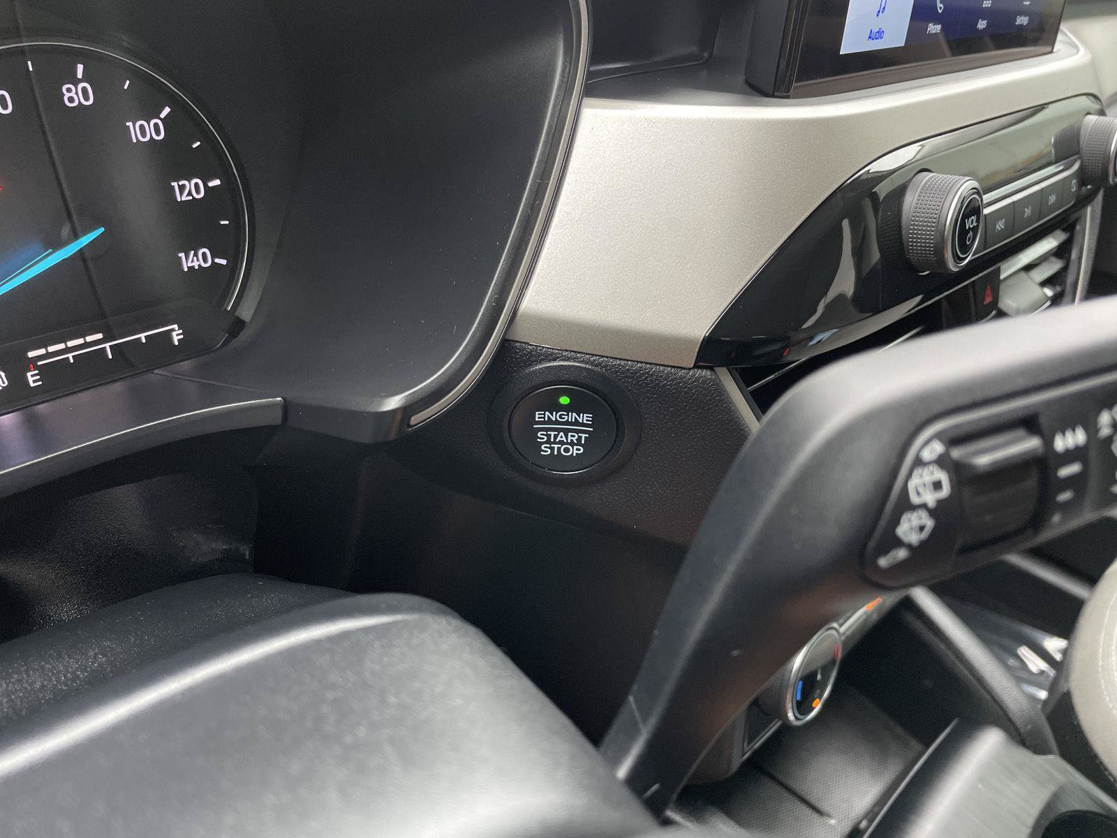 Certified 2022 Ford Escape SE w/ SE Sport Appearance Package AWD/4WD image 23