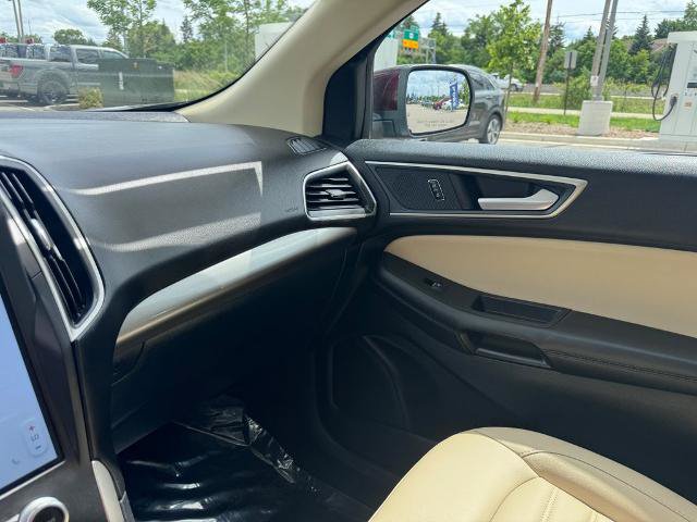 Certified 2024 Ford Edge SEL w/ Convenience Package AWD/4WD image 16