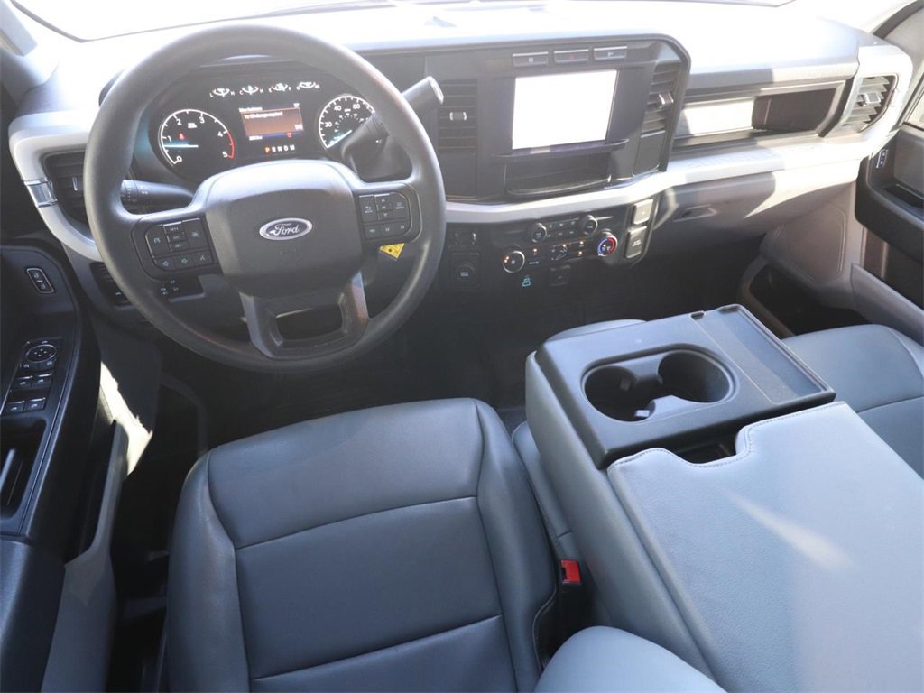 Certified 2023 Ford F550 2WD Crew Cab Super Duty image 11