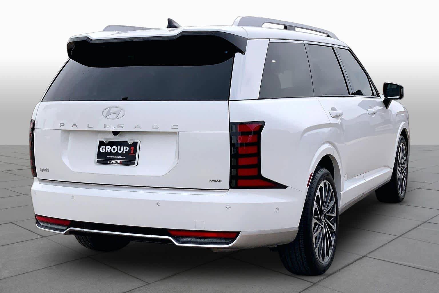 Used 2026 Hyundai Palisade Calligraphy AWD/4WD image 13