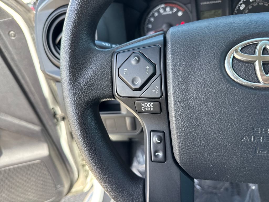 Used 2017 Toyota Tacoma SR image 15