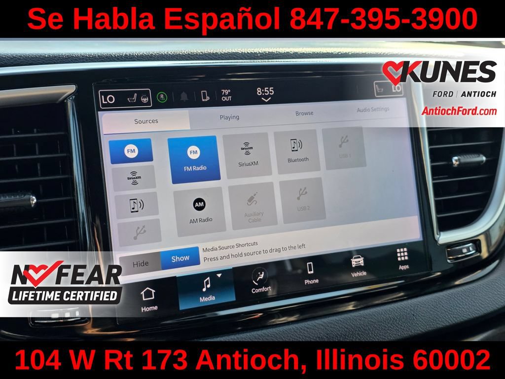 Used 2023 Chrysler Pacifica Touring-L FWD image 47