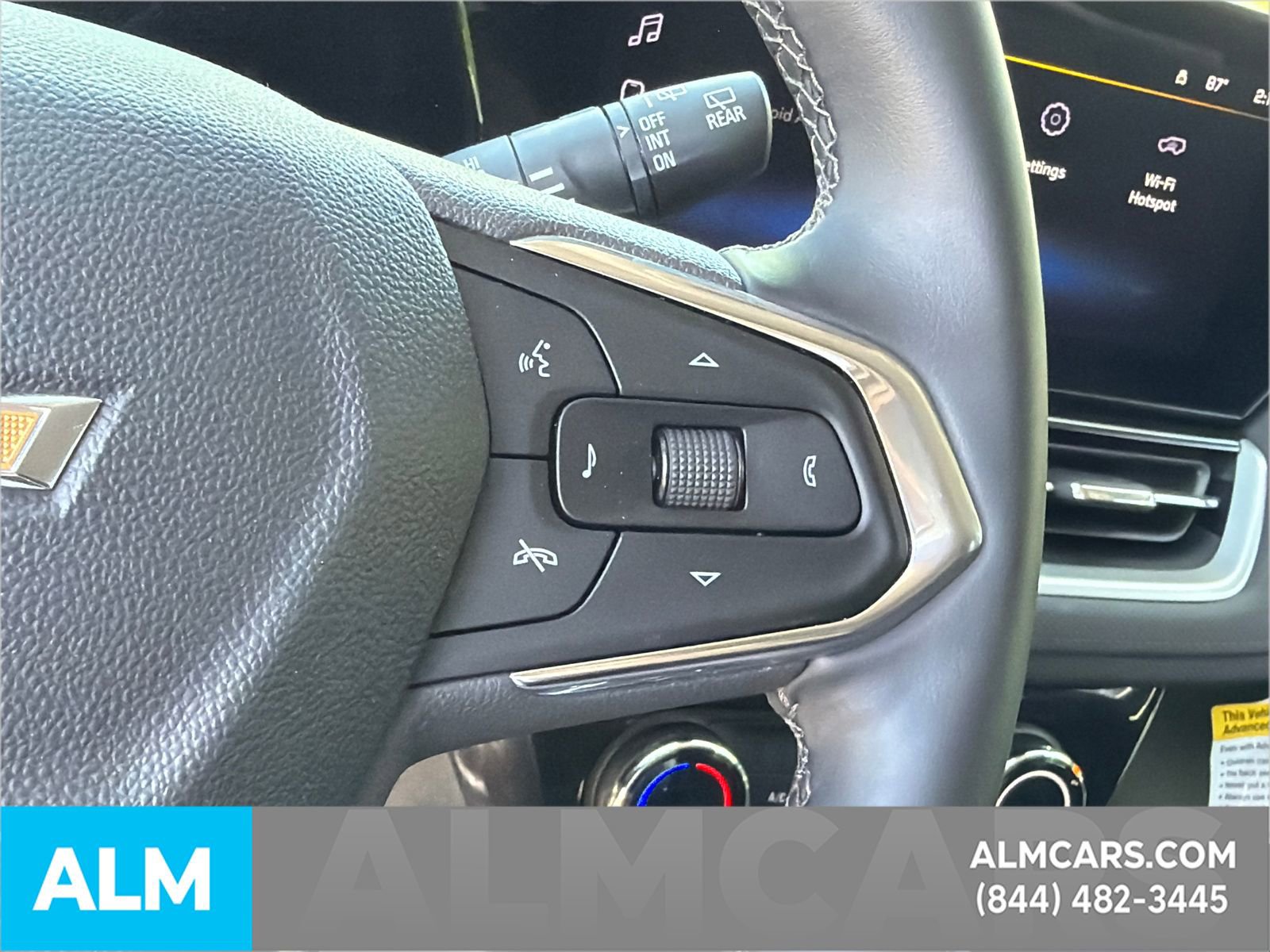 Used 2026 Chevrolet TrailBlazer LT w/ LT Cold Weather Package FWD image 29