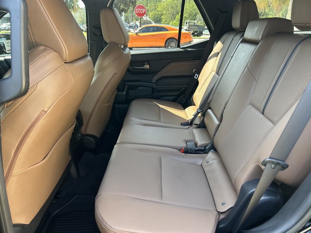 Used 2026 Toyota 4Runner Limited AWD/4WD image 19
