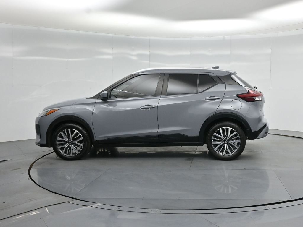 Used 2021 Nissan Kicks SV image 23
