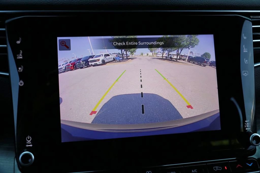 Used 2024 Jeep Wagoneer L Series II w/ Flexible Seating Group AWD/4WD image 13
