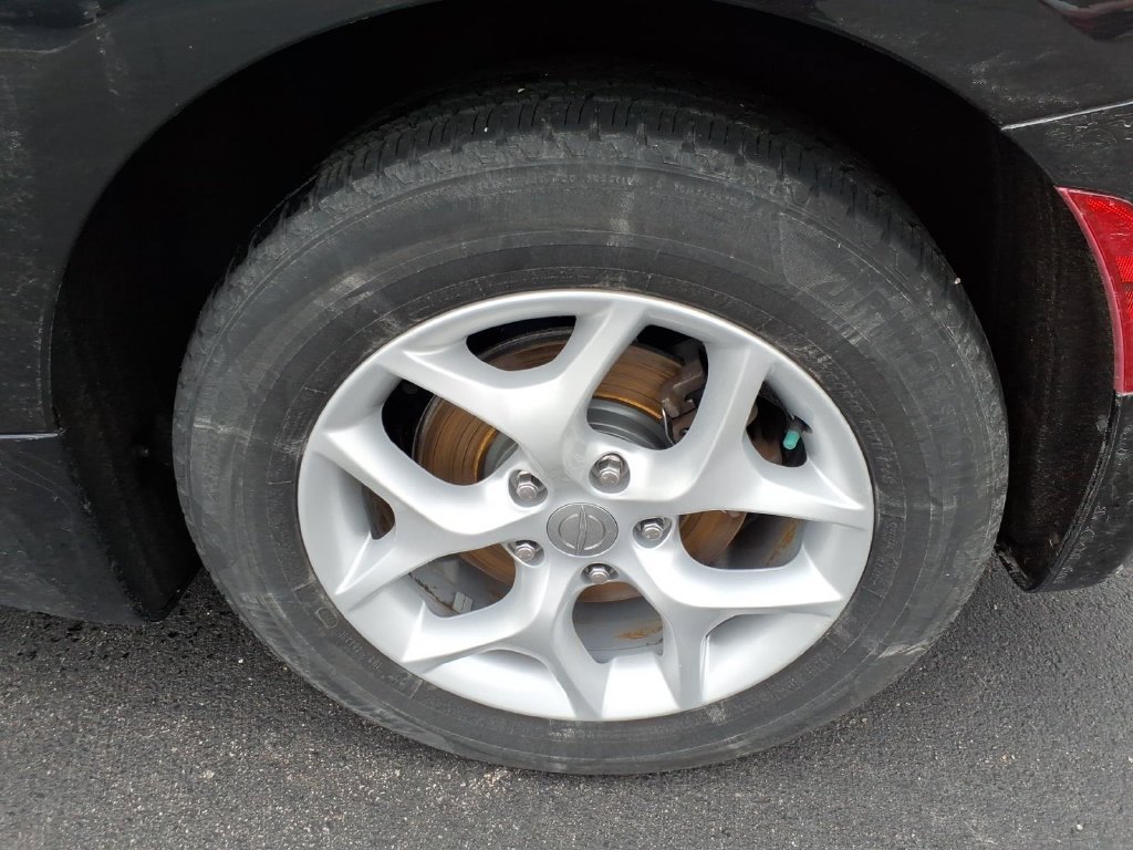 Used 2017 Chrysler Pacifica Touring-L Plus FWD image 7