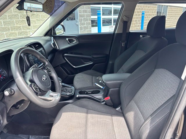 Used 2020 Kia Soul S FWD image 13
