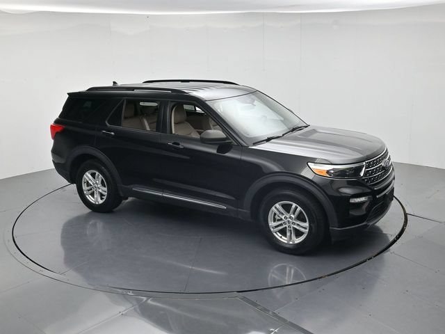 Certified 2023 Ford Explorer XLT w/ Equipment Group 202A AWD/4WD image 44