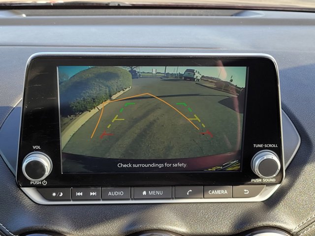 Used 2024 Nissan Sentra SV image 18